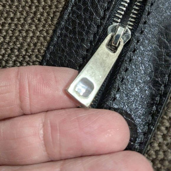 MARC JACOBS " Parachute Stam Handbag 2010" - Picture 11 of 17